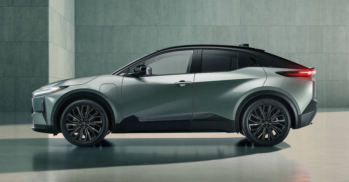 Toyota C-HR+ : H Toyota παρουσίασε το νέο αμιγώς ηλεκτρικό C-SUV, το C-HR+, με αυτονομία έως και 600 χλμ. και δυνατότητα φόρτισης σε σύντομο χρόνο.